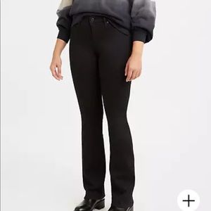 Levi’s 315 Shaping Bootcut